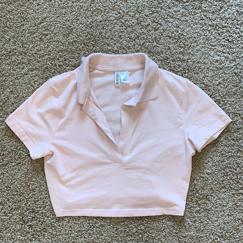 h&m divided v-neck crop top